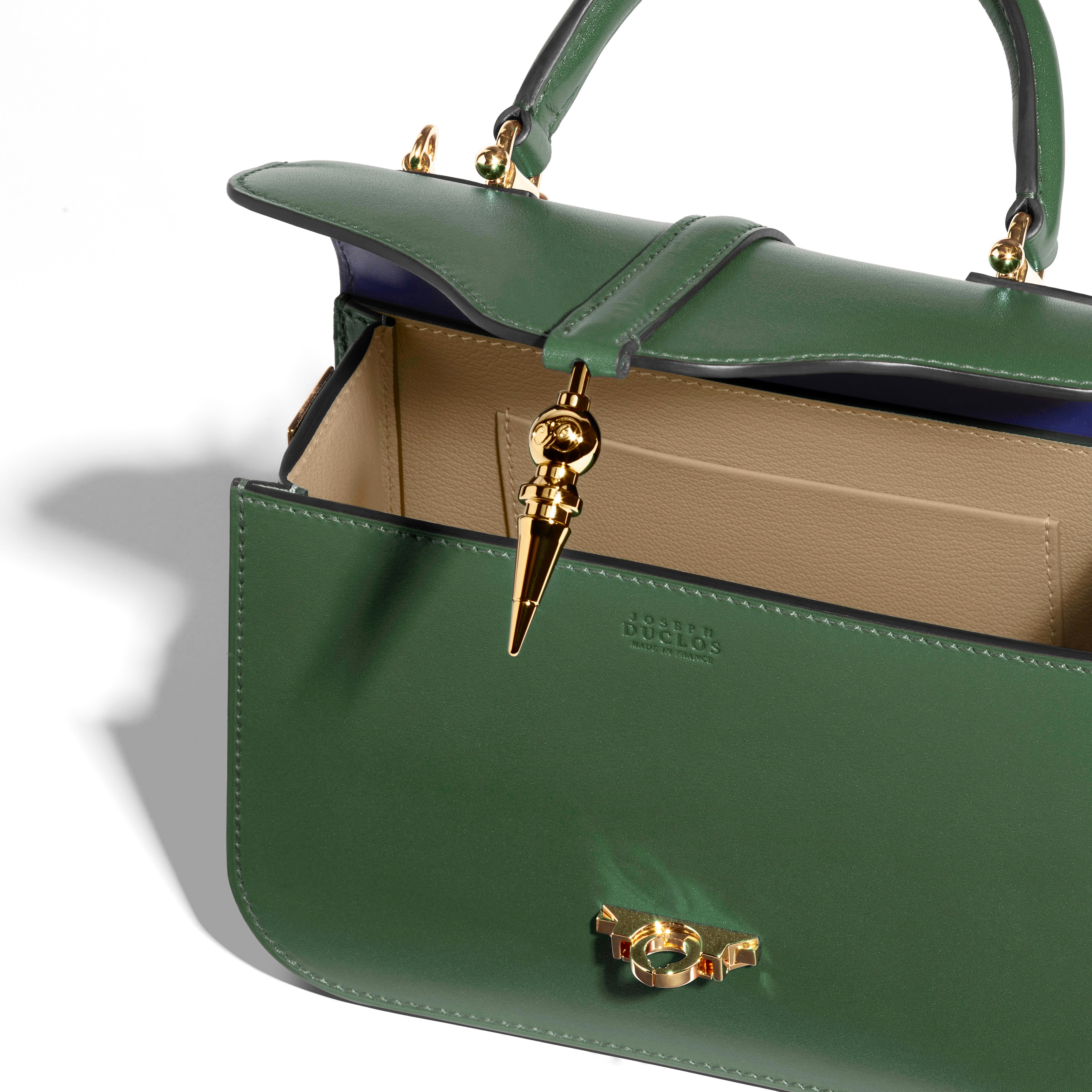 Diane L20 in Sapin Harmonie leather