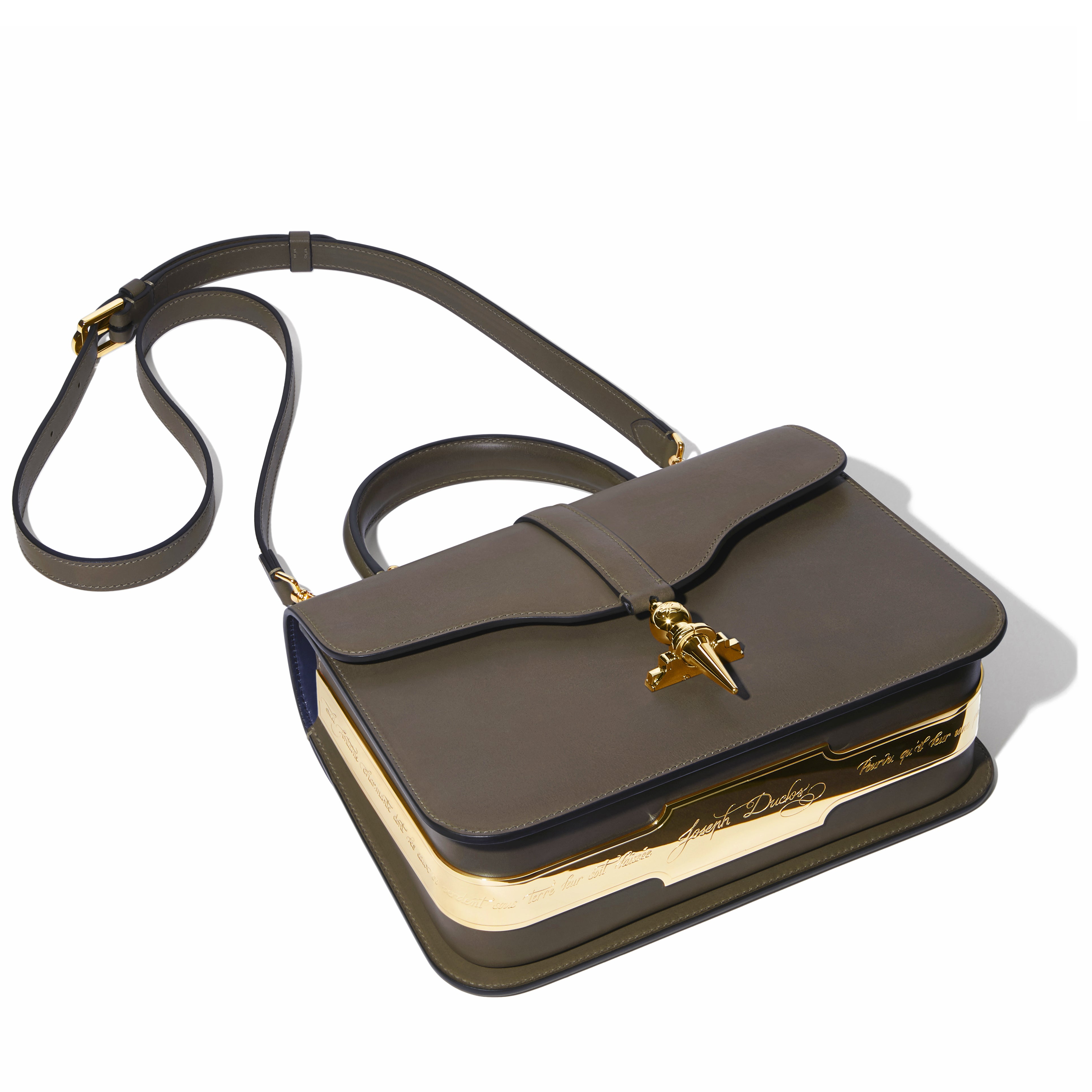 Diane L26 in Ardoise Héritage leather