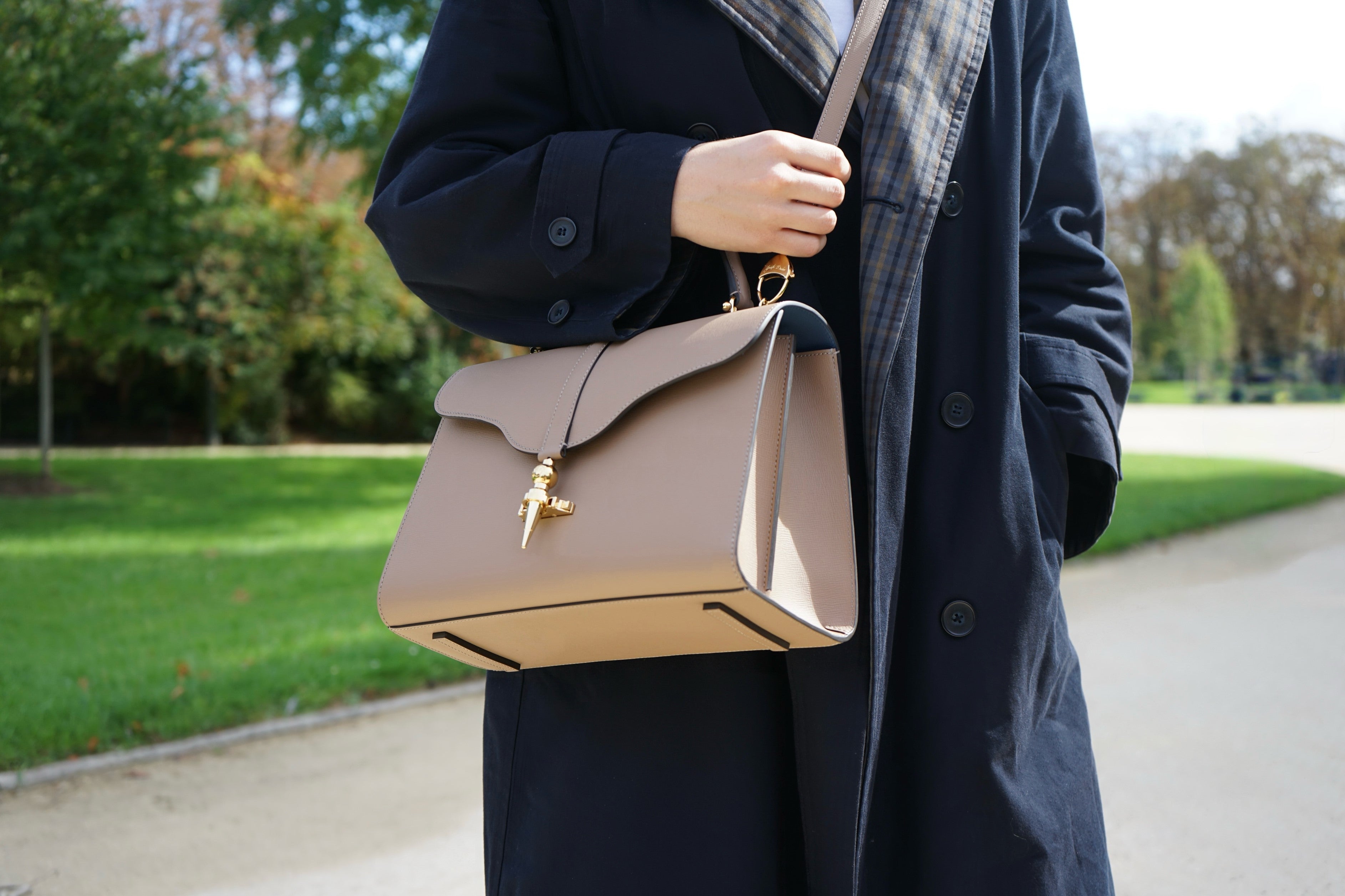 Diane L30 in Marron Glacé Tempo leather