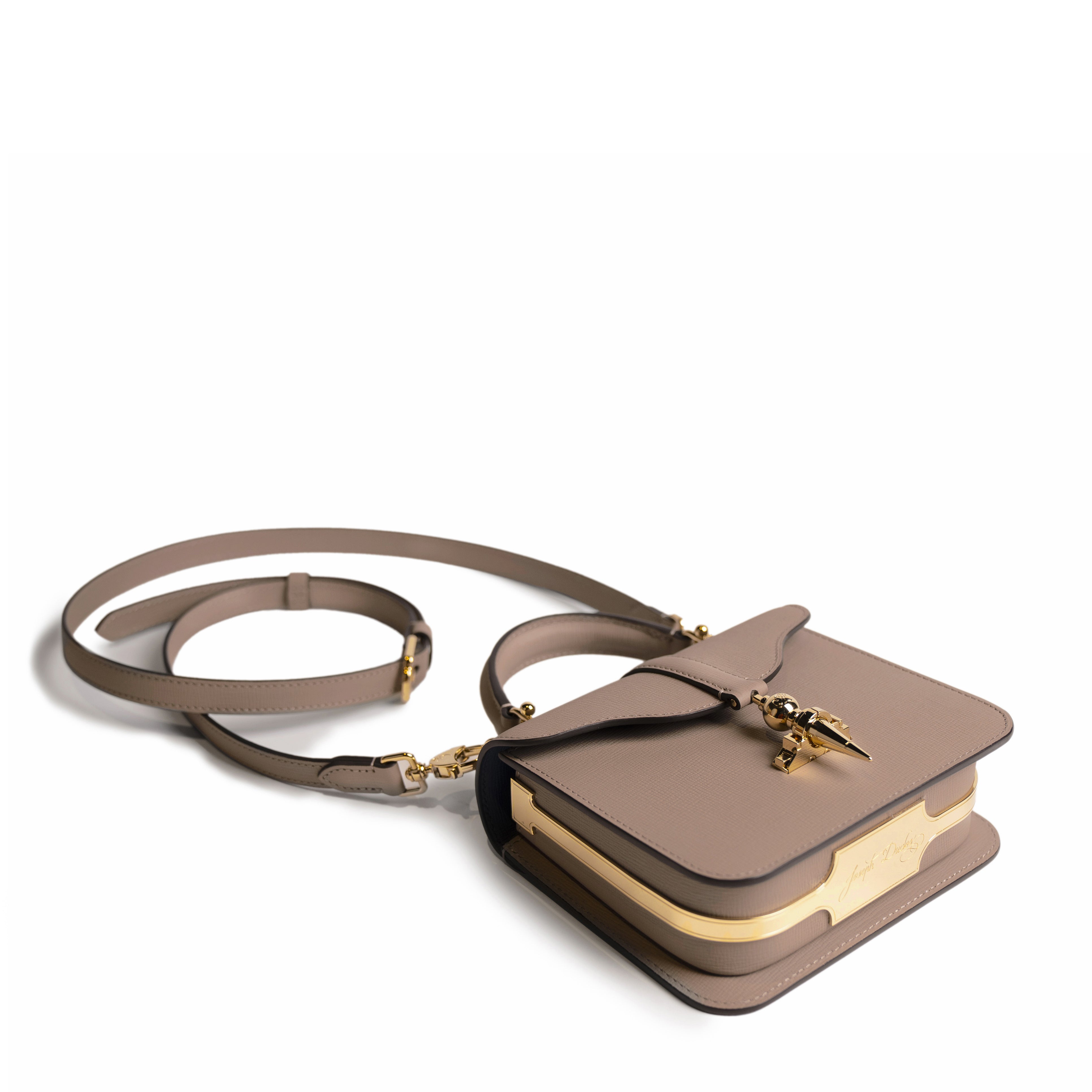 Diane L15 in Marron Glacé Tempo leather 