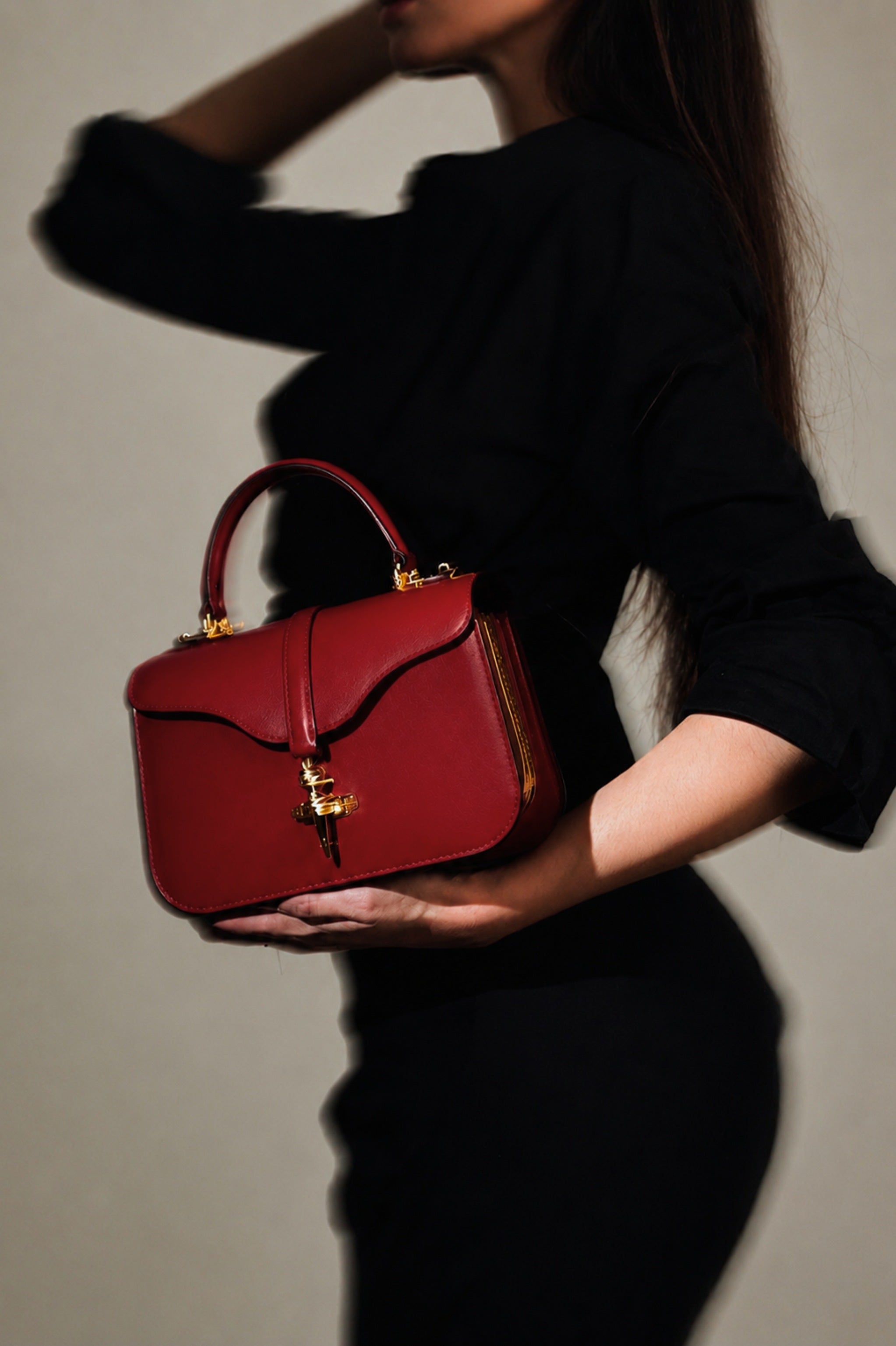 Diane L20 in Harmonie Leather Acajou