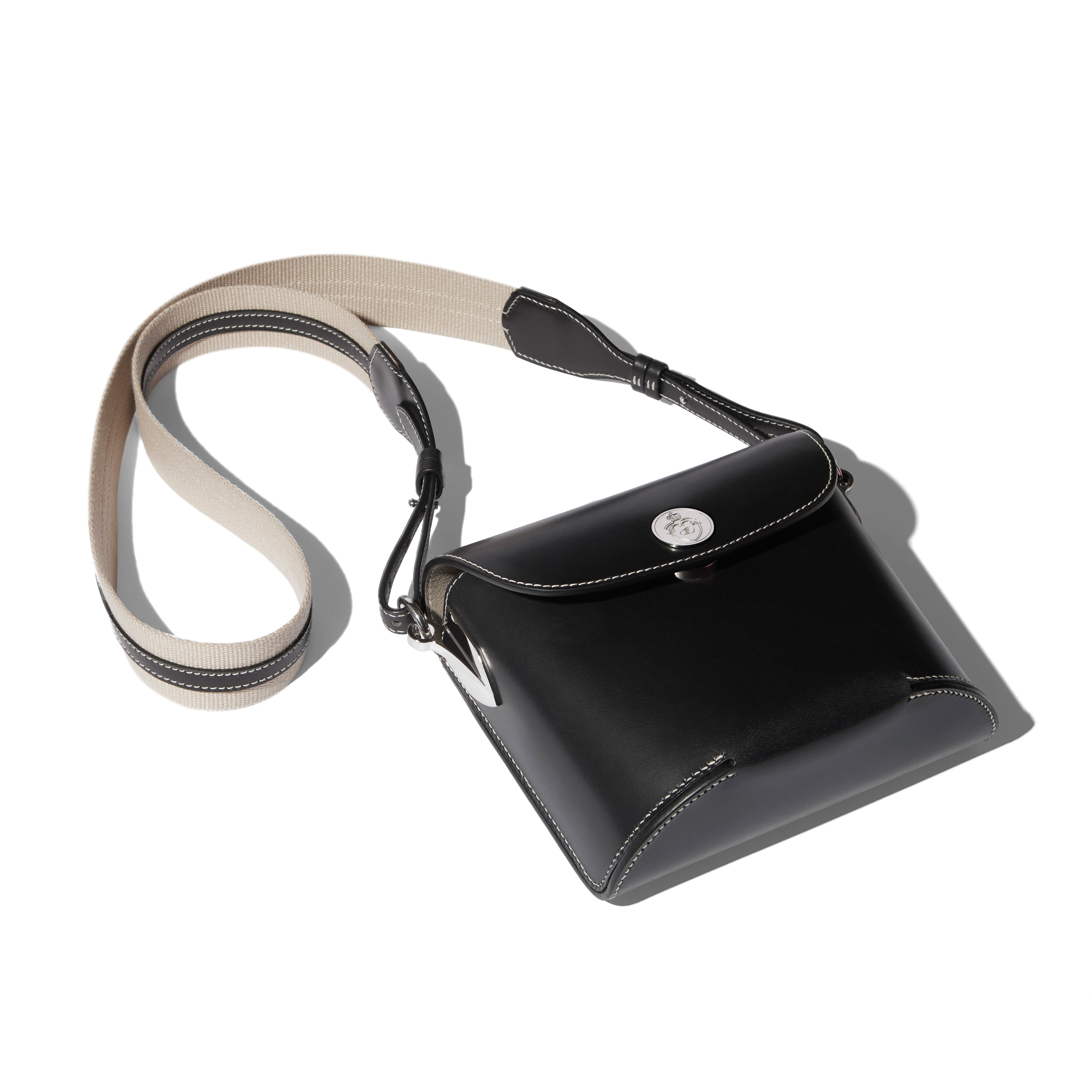 Saint-Clair Clutch in Black Symphonie leather