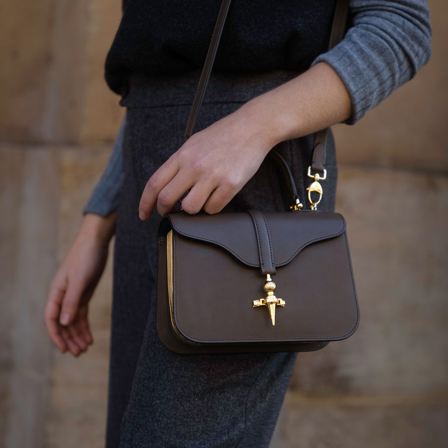 Louis Vuitton Diane Bag in Black Leather 